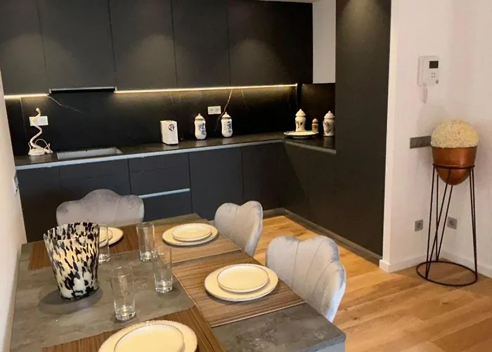 Esplugues De Llobregat *